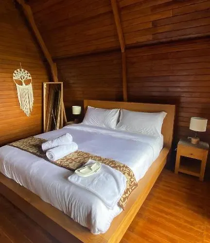 Baliwood Oda ve Kahvaltı Munduk